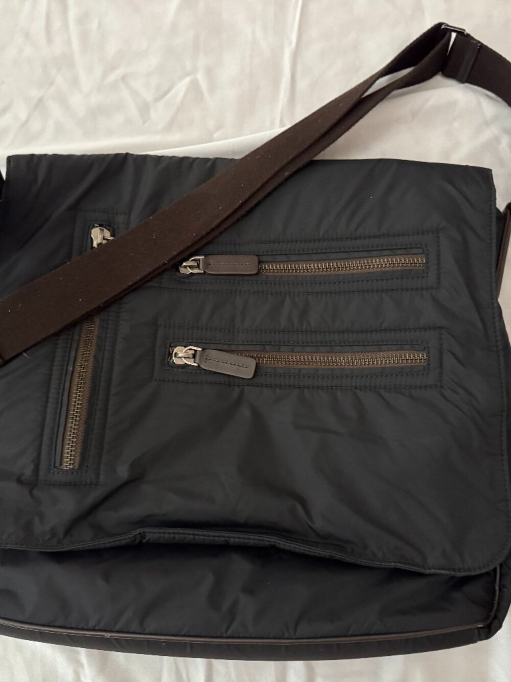 Bugatchi Nylon Messenger bag